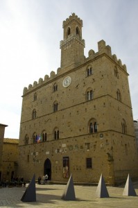 Palazzo con Torre
