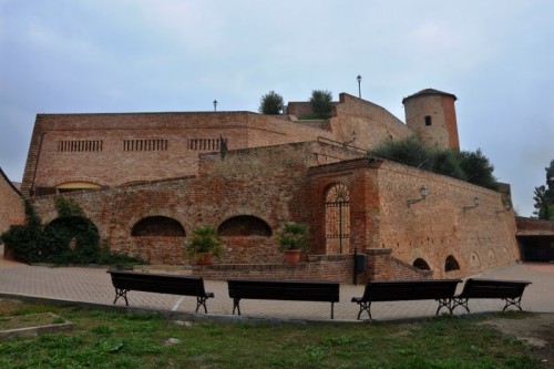 Castelnuovo Calcea - Castello di Castelnuovo Calcea Castelnuovo Calcea - Castello di Castelnuovo Calcea