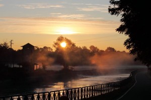 Alba sul Naviglio Grande