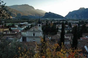 Arco al calar del sole