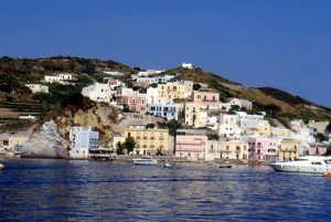 ventotene il porticciolo