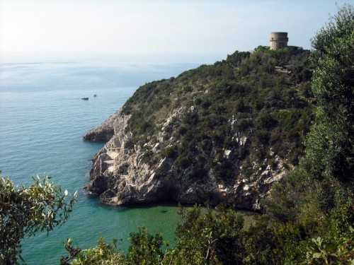 Gaeta - Torre Viola che spunta tra mille colori...