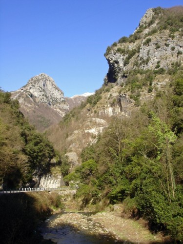 Stazzema - Andando a Stazzema Stazzema - Andando a Stazzema