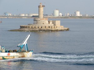 Faro e gasometro del Porto di Brindisi