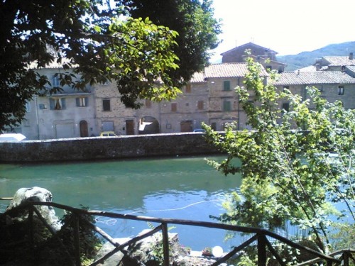 Santa Fiora - La vasca della famosa piazza Santa Fiora - La vasca della famosa piazza