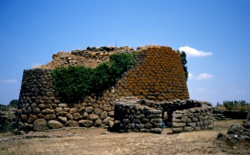 Abbasanta - Nuraghe Losa