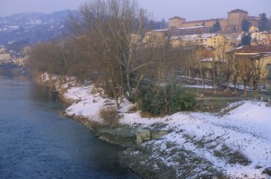 moncalieri il po e la neve