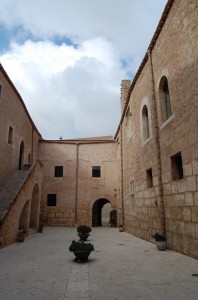 Il cortile del Castello dei Conti di Modica