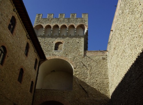 Scarperia - Torre delle mura di Scarperia 