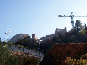 Il castello e la gru