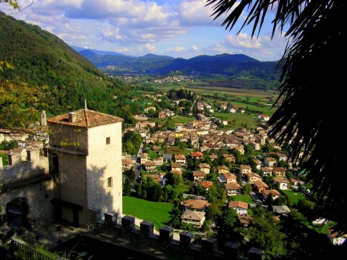 Cison di Valmarino - Guardando in basso Cison di Valmarino - Guardando in basso