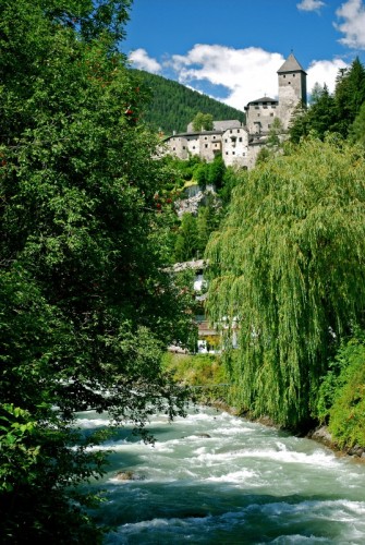 Campo Tures - sull'Aurino si affaccia il castel Taufers