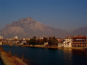 lecco con alle spalle il s. martino