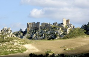 Castello Barresi  (dalla valle)