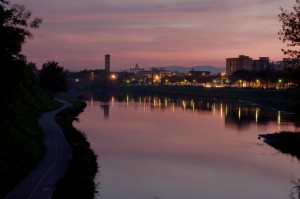 Prato    “by night” in rosa