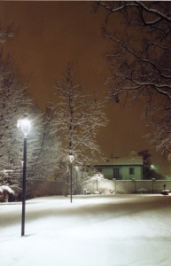 Villa Daccò in notturna con la neve