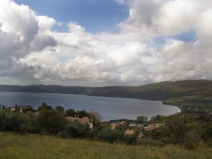 Trevignano Romano dalla collina