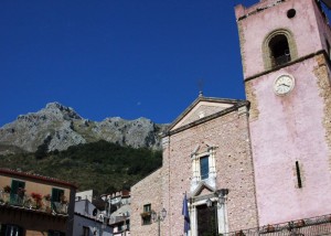 Longi e le Rocche del Crasto