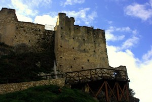 il castello normanno di Oliveto Citra