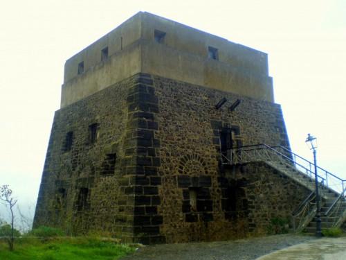 Ustica - torre S. Maria