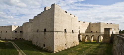 Barletta - castello federiciano di giorno