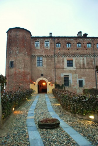 Villanova Solaro - Castello dei Solaro