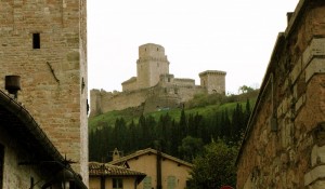 La Rocca domina il paese di Assisi