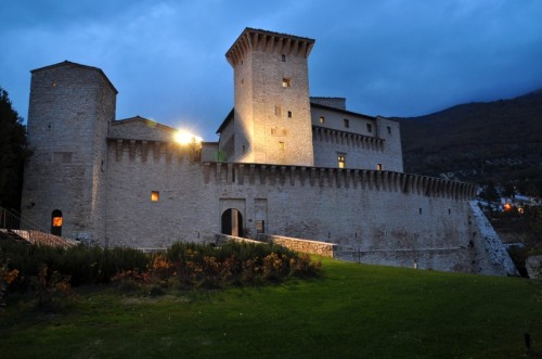 Gualdo Tadino - Crepuscolo su Rocca Flea