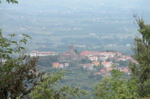 Montevettolini visto da Monsummano ALto