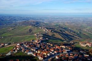 Ampio panorama  della Romagna da San Marino