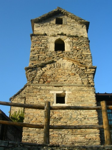 Montecrestese - la torre dei briganti 