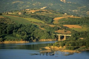 dal lago di penne al Gran Sasso
