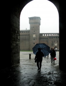 una giornata di pioggia al castello sforzesco