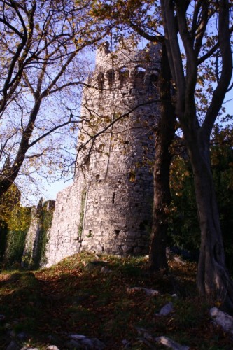 Perledo - Torre Del Castello Di Vezio Perledo - Torre Del Castello Di Vezio