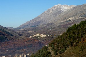 In mezzo alle montagne