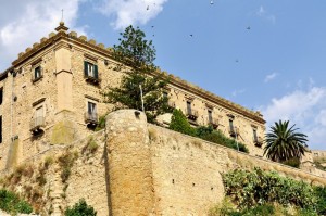 Castello palazzo, residenza dei Branciforte.