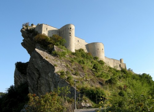 Roccascalegna - In equilibrio sulla roccia Roccascalegna - In equilibrio sulla roccia