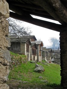 Il borgo di Savogno visto dall’antico lavatoio