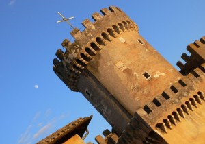 La torre all’imbrunire