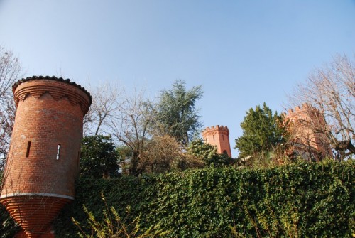 Baldissero d'Alba - Castello Colonna...un castello ben difeso 