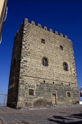 Motta Sant'Anastasia - Castello normanno di Motta Motta Sant'Anastasia - Castello normanno di Motta