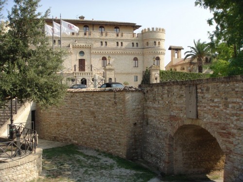 Mozzagrogna - Castello di Mozzagrogna