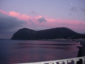 Lipari, Monte Rosa nel cielo rosa