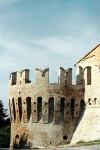 torre di mura di corinaldo