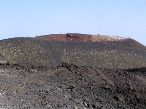 Girotondo sul bordo del cratere