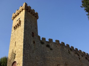 Torre e merli del Castello di Strozzavolpe