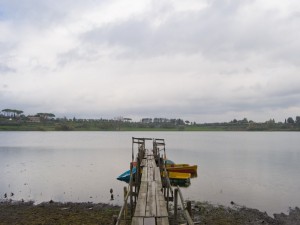 Il lago di Monterosi dal pontile