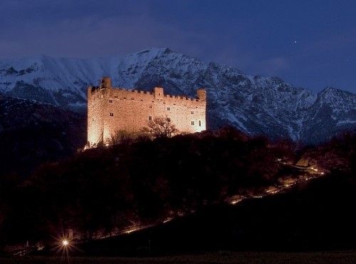Châtillon - Castello di USSEL, notte Châtillon - Castello di USSEL, notte