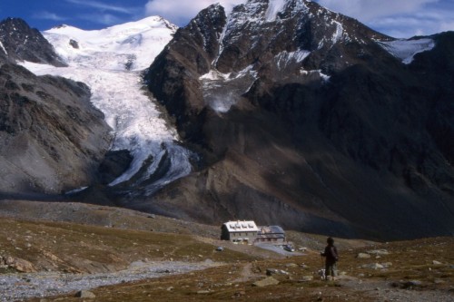 Valfurva - Rifugio Pizzini in Val Cedec Valfurva - Rifugio Pizzini in Val Cedec
