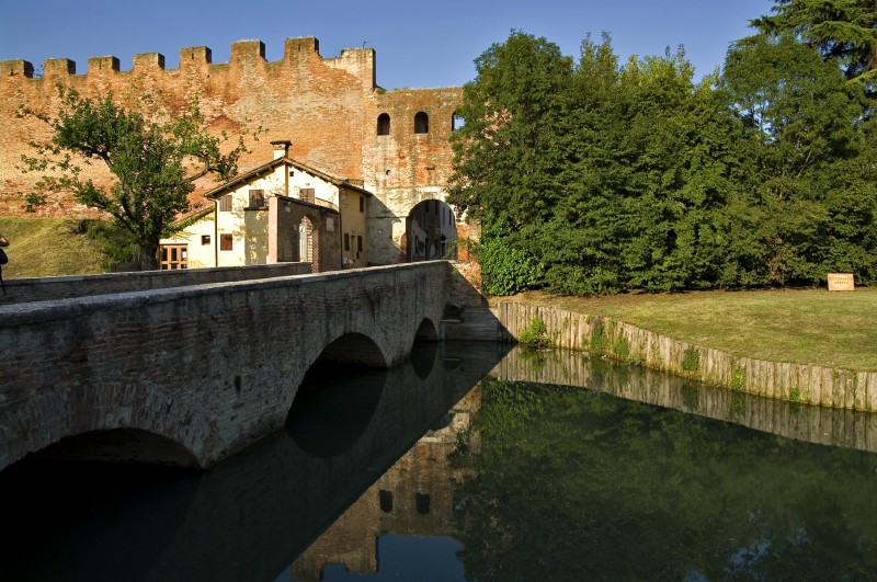 ''Castelfranco Veneto - Le mura - Porta Vicenza'' - Castelfranco Veneto
